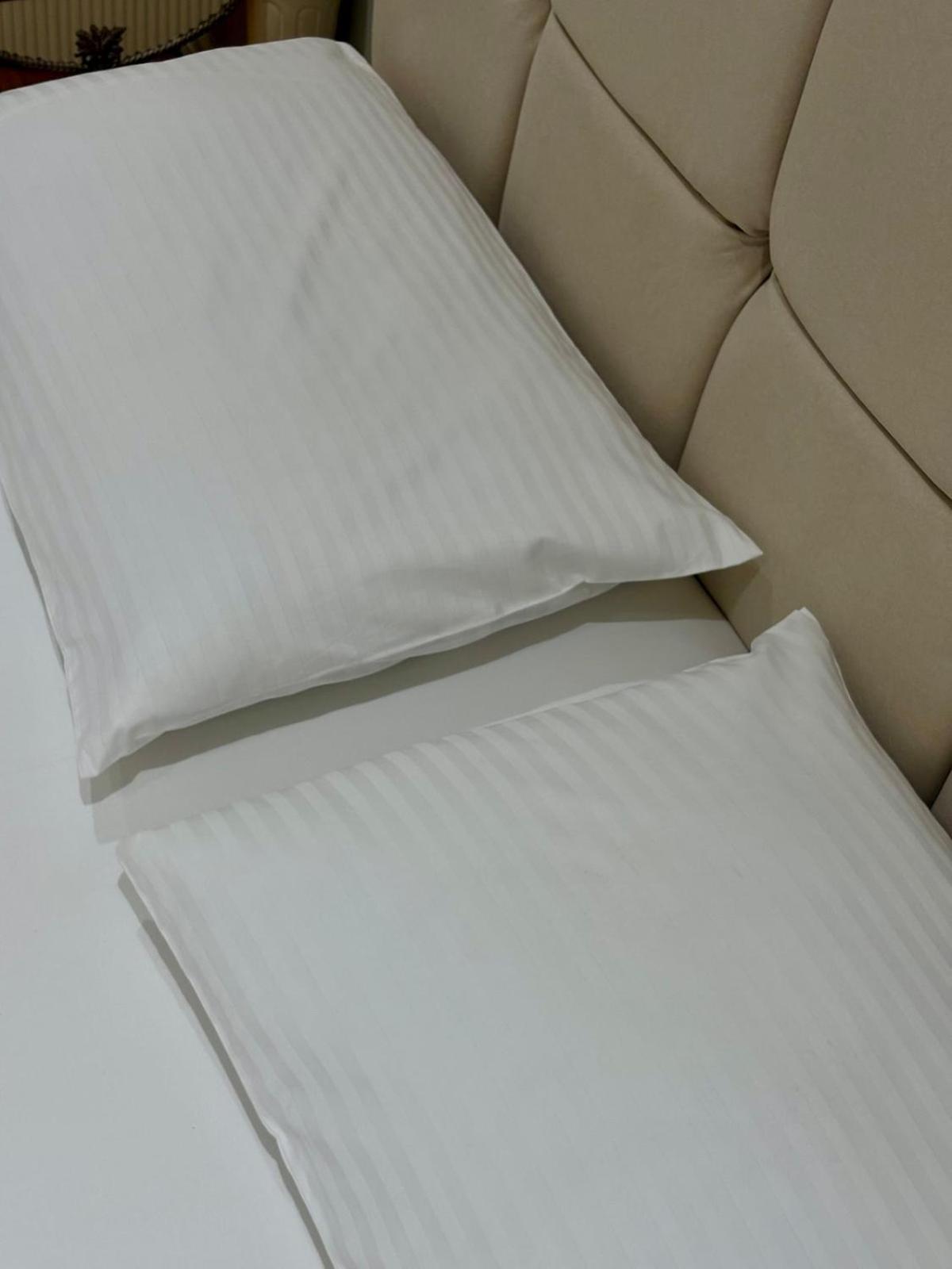 The Pebble Couch Appartamento Tirana